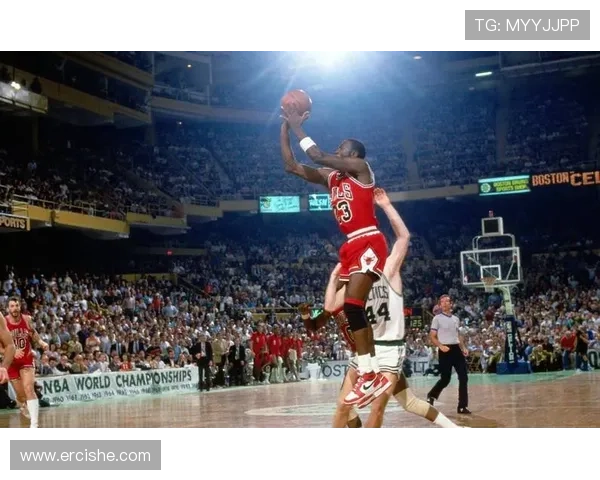 篮球赛场最后一秒压哨绝杀的激情与传奇瞬间背后的荣耀与梦想故事 - 副本 - 副本 - 副本 (2) - 副本